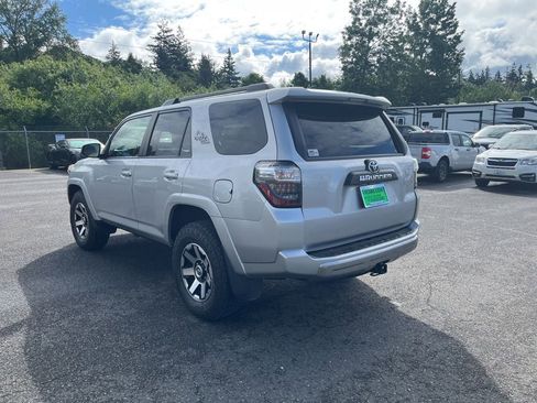Used 2021 Toyota 4Runner TRD Off-Road Premium w/ Moonroof Package AWD/4WD image 2