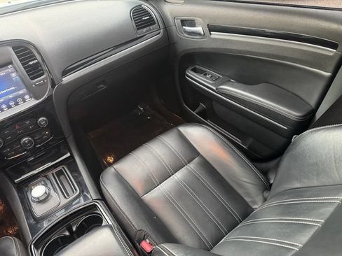 Used 2023 Chrysler 300 S RWD image 27