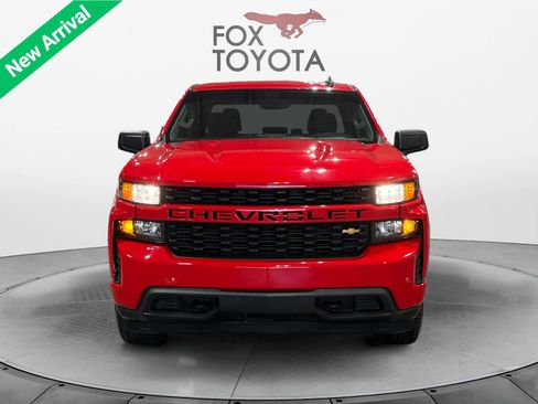 Used 2019 Chevrolet Silverado 1500 Custom w/ Custom Value Package AWD/4WD image 9