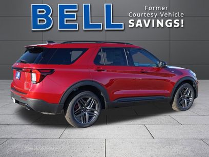 New 2025 Ford Explorer ST-Line w/ Premium Package