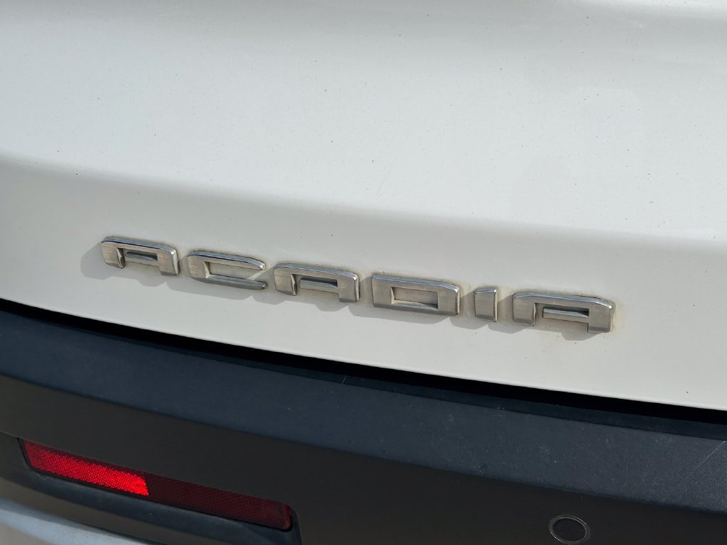 Used 2020 GMC Acadia SLT FWD image 12