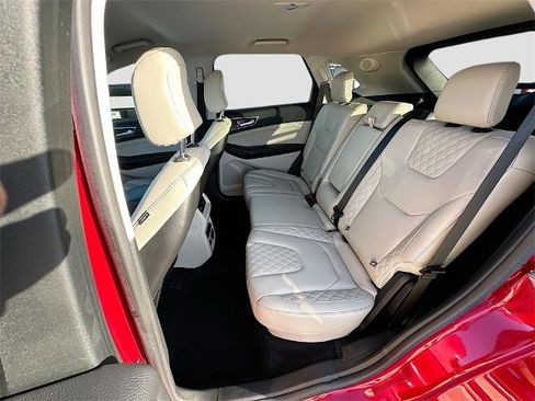 Certified 2024 Ford Edge Titanium image 23
