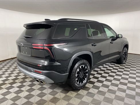 Used 2024 Chevrolet Traverse Z71 AWD/4WD image 9