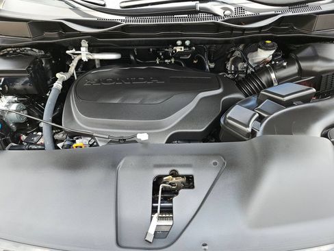 Used 2025 Honda Odyssey Sport-L image 27