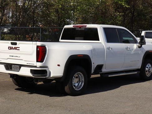 New 2026 GMC Sierra 3500 Denali w/ Denali Reserve Package AWD/4WD image 7