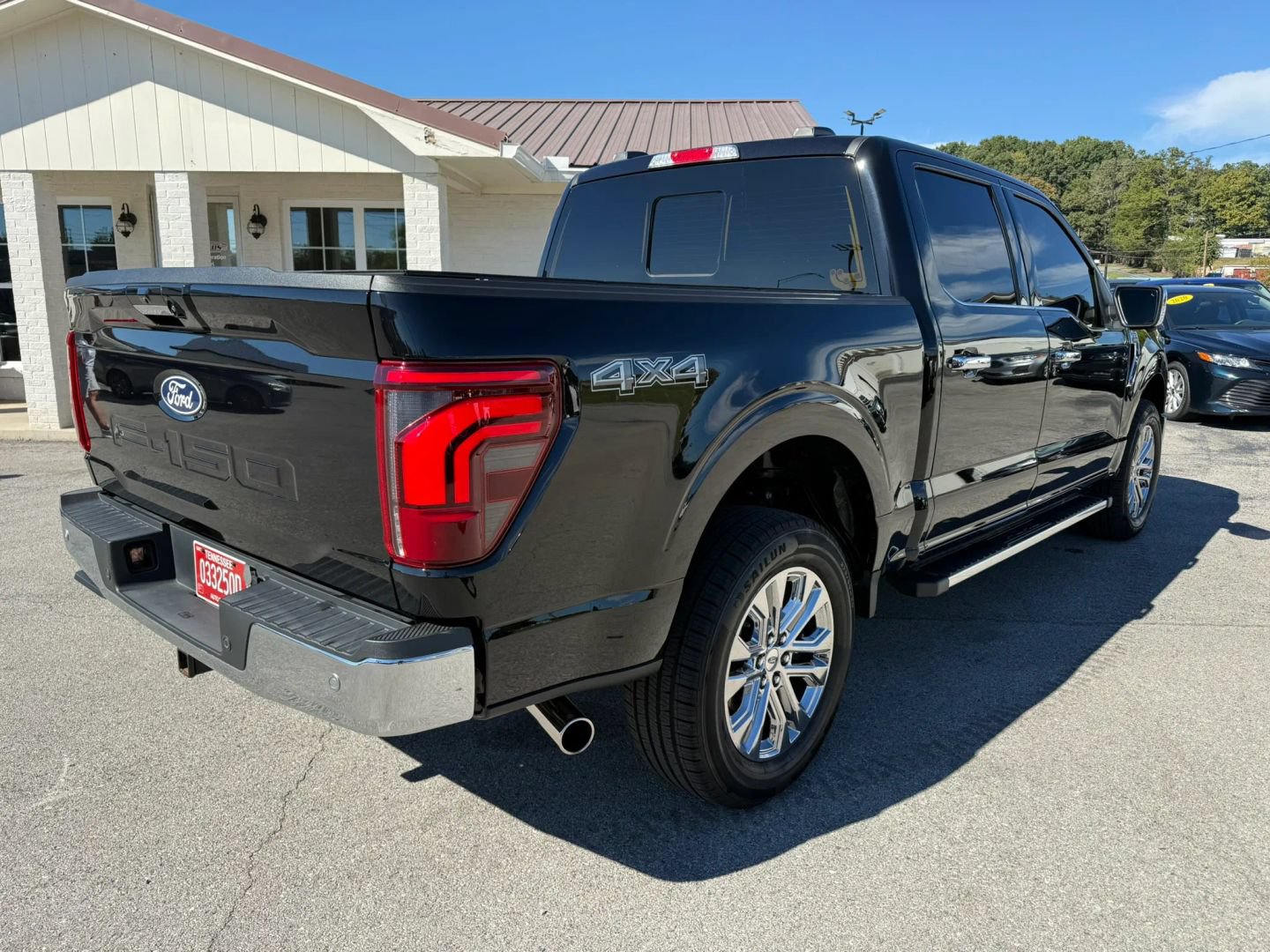 Used 2024 Ford F150 Lariat w/ Tow/Haul Package AWD/4WD image 5