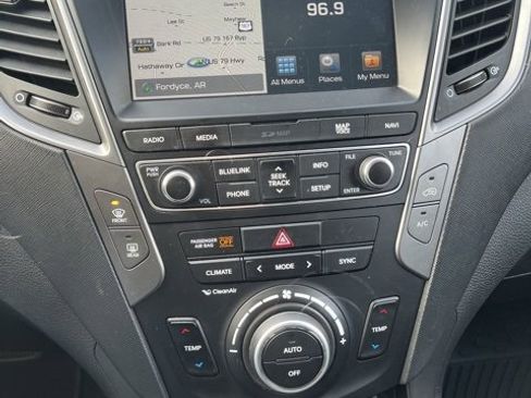 Used 2018 Hyundai Santa Fe Sport image 9