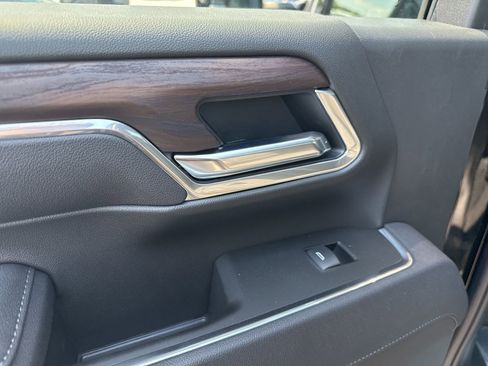 New 2025 GMC Sierra 3500 SLT w/ SLT Convenience Package image 30