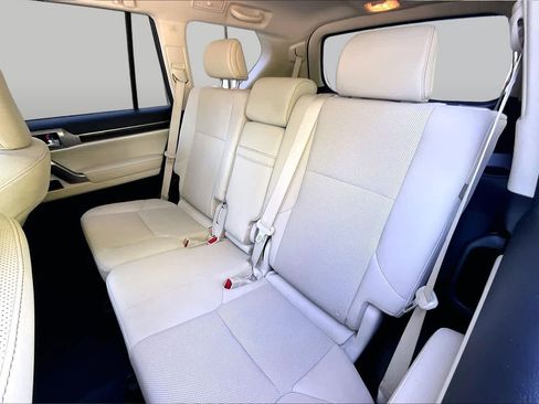 Used 2023 Lexus GX 460 Premium w/ Premium Package AWD/4WD image 20