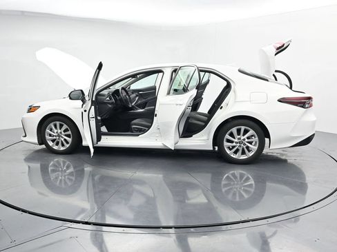 Used 2024 Toyota Camry LE FWD image 46