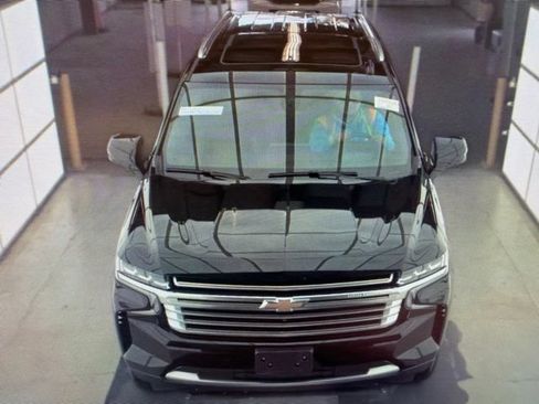 Used 2021 Chevrolet Suburban High Country AWD/4WD image 13
