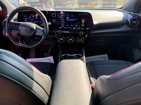 Used 2024 Chevrolet Blazer EV RS image 21