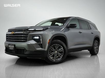Used 2024 Chevrolet Traverse LT