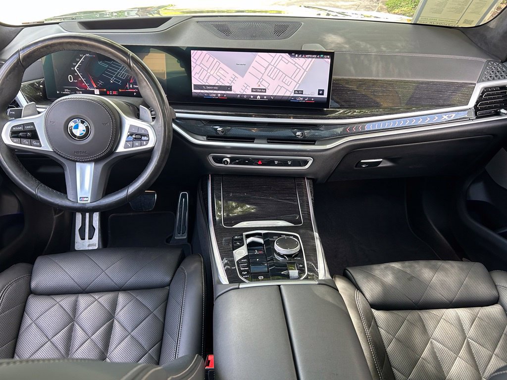 Used 2024 BMW X7 xDrive40i w/ M Sport Package AWD/4WD image 11
