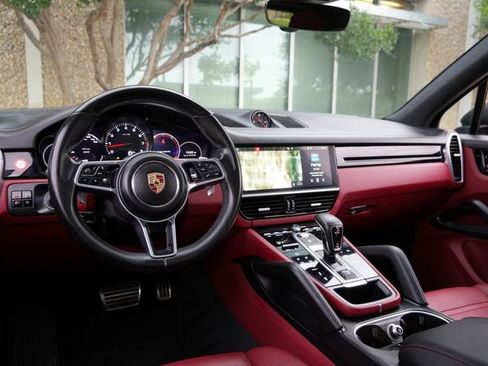 Used 2019 Porsche Cayenne S AWD/4WD image 25
