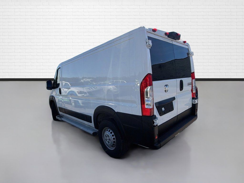Used 2025 RAM ProMaster 2500 w/ U-Haul Equipment Group FWD image 7