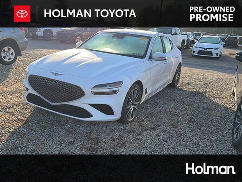 Used 2023 Genesis G70 2.0T image 1