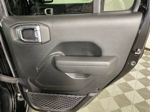 Used 2023 Jeep Wrangler Unlimited Sport AWD/4WD image 24