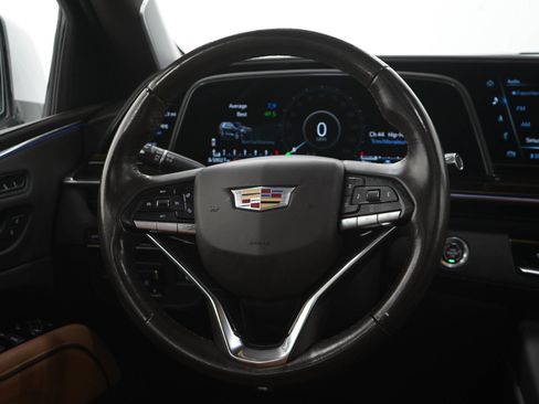 Used 2022 Cadillac Escalade Premium Luxury w/ LPO, Radiant Package AWD/4WD image 18