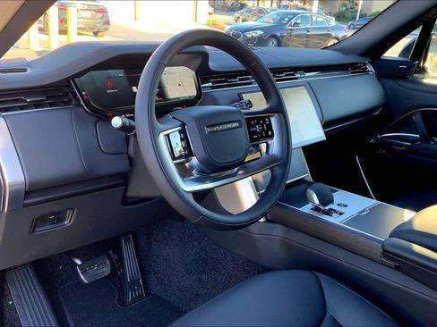New 2026 Land Rover Range Rover SE AWD/4WD image 9