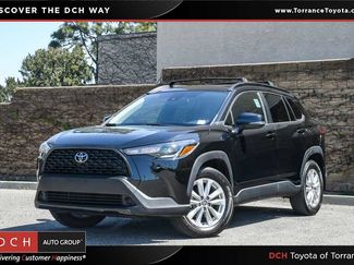 Used 2022 Toyota Corolla Cross LE w/ Moonroof Package video 1