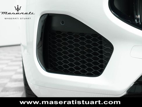 New 2025 Maserati Grecale Modena AWD/4WD image 11