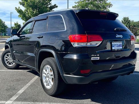 Used 2018 Jeep Grand Cherokee Laredo AWD/4WD image 6