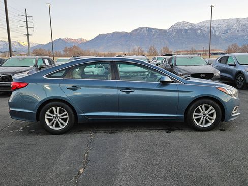 Used 2016 Hyundai Sonata SE image 2