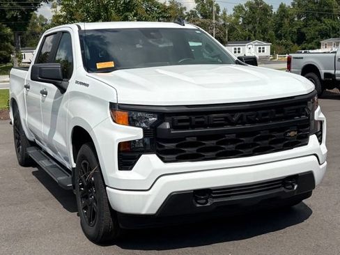Used 2023 Chevrolet Silverado 1500 Custom RWD image 7