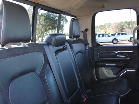 Used 2019 RAM 1500 Laramie image 27