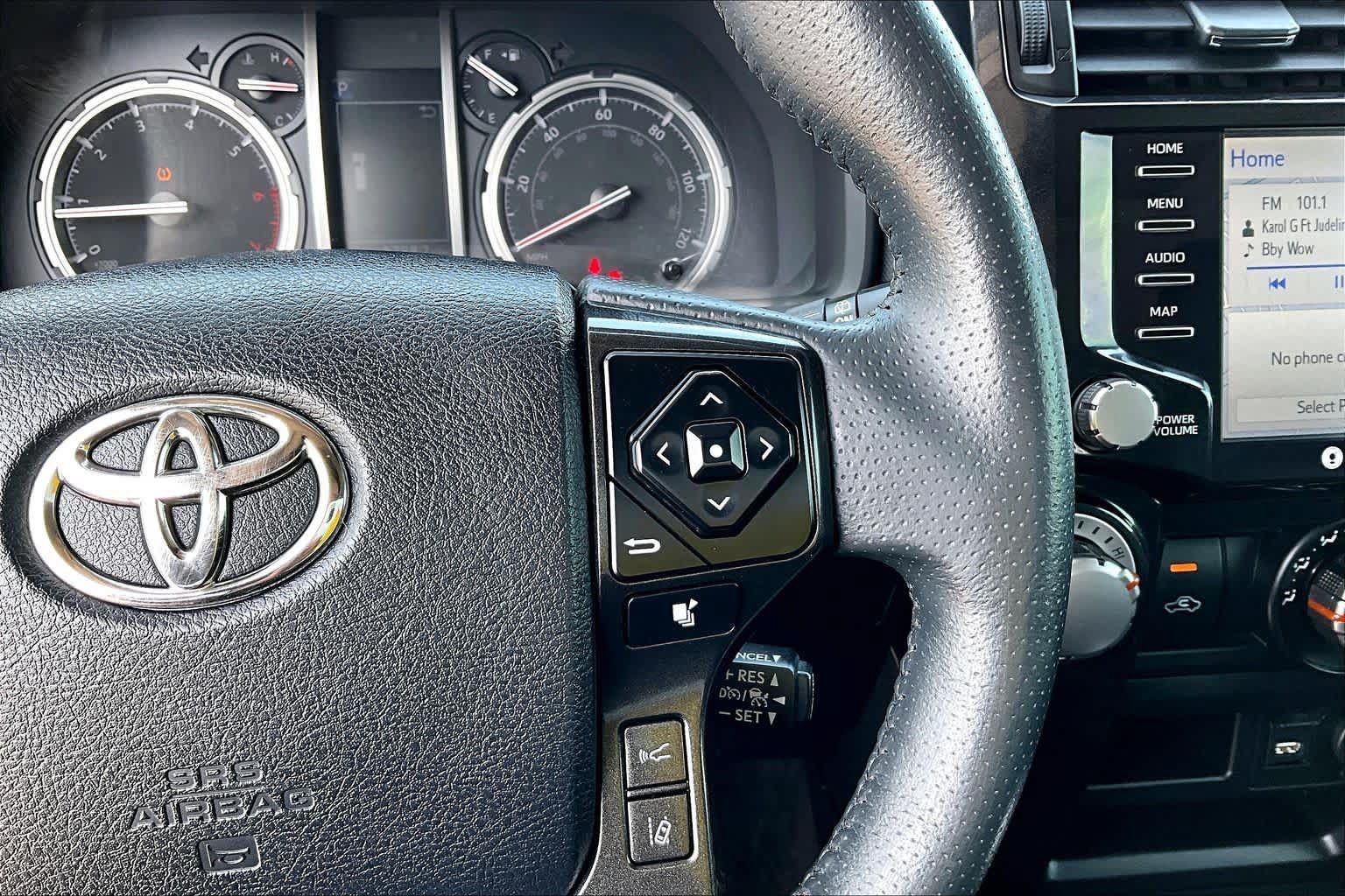 Used 2022 Toyota 4Runner TRD Off-Road Premium w/ TRD Black Wheel Package (TMS) AWD/4WD image 24