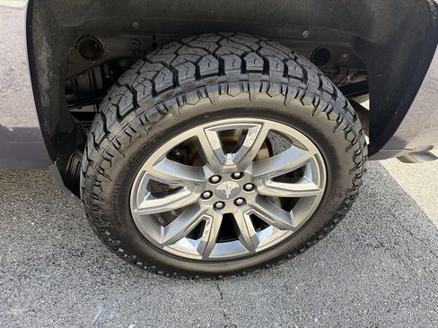 Used 2018 Chevrolet Silverado 1500 LTZ Z71 w/ Centennial Edition AWD/4WD image 14