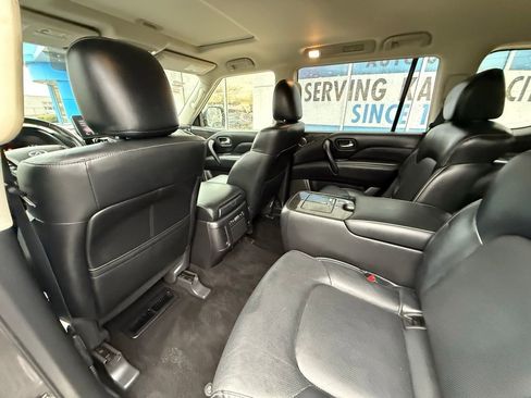 Used 2024 INFINITI QX80 Luxe image 9