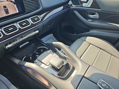 Used 2025 Mercedes-Benz GLE 350 4MATIC image 22