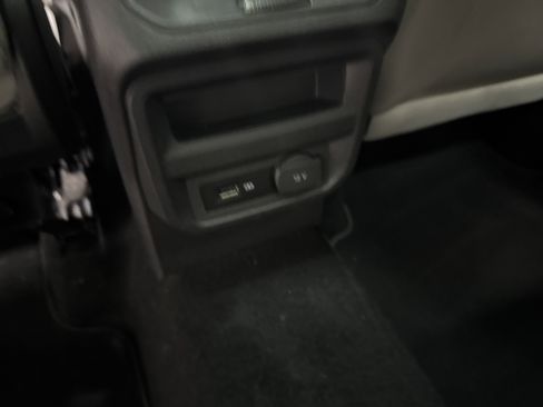 Used 2018 Volkswagen Tiguan SE w/ Panoramic Sunroof Package AWD/4WD image 31