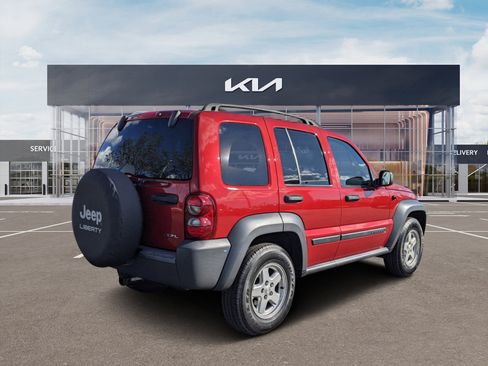 Used 2006 Jeep Liberty Sport image 3
