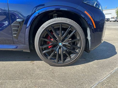 Certified 2024 BMW X5 xDrive40i w/ M Sport Package image 11