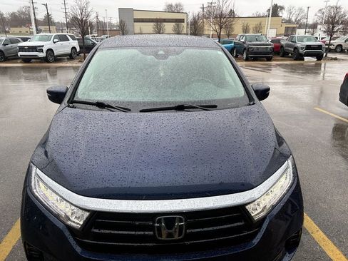 Used 2023 Honda Odyssey Touring image 4