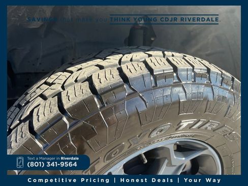 Used 2023 Jeep Wrangler Unlimited w/ 8.4" Radio Group image 27