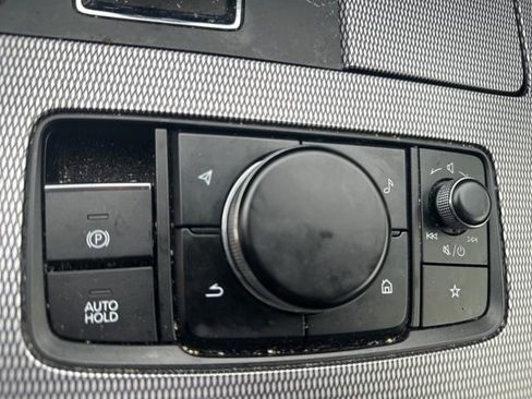 Certified 2024 MAZDA CX-90 3.3 Turbo w/ Preferred Plus image 18