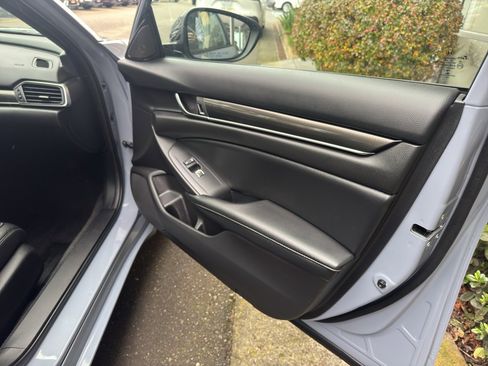 Used 2022 Honda Accord Sport image 22