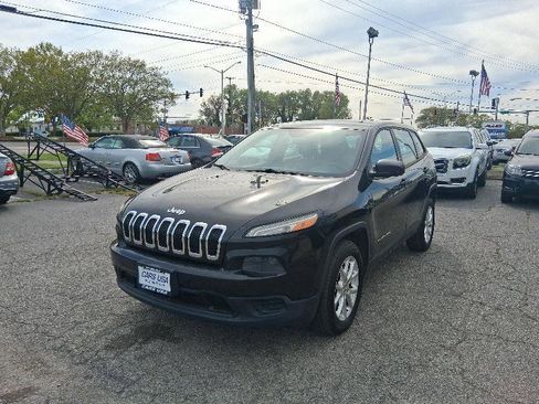 Used 2014 Jeep Cherokee Sport image 6