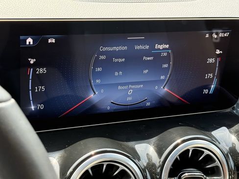 Certified 2025 Mercedes-Benz GLB 250 4MATIC image 28