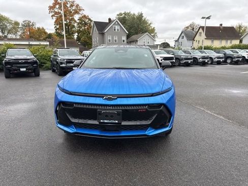 New 2025 Chevrolet Equinox EV RS w/ Active Safety Package 3 AWD/4WD image 3