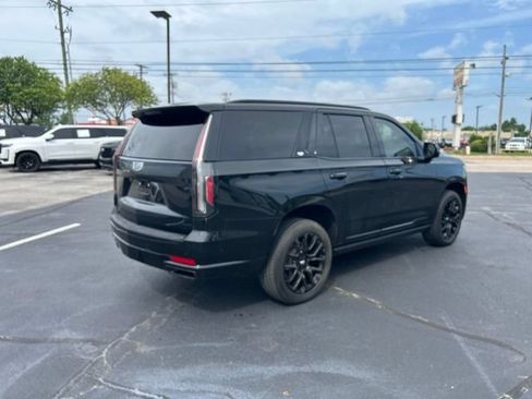 Certified 2024 Cadillac Escalade Sport w/ LPO, ONYX Package AWD/4WD image 6
