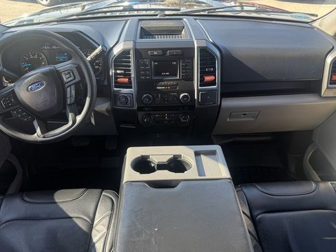Used 2016 Ford F150 XLT image 21