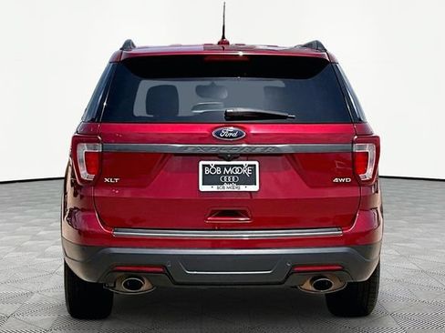 Used 2019 Ford Explorer XLT w/ Equipment Group 202A AWD/4WD image 4