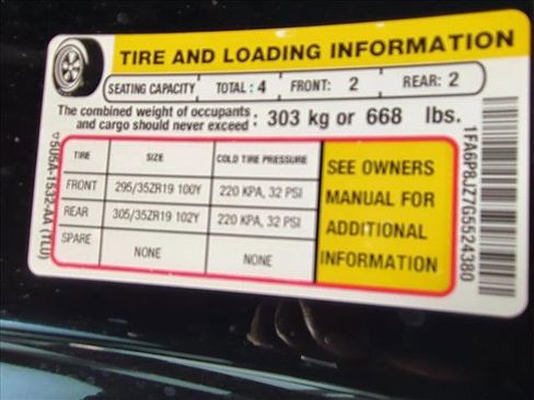 Used 2016 Ford Mustang Shelby GT350 w/ Track Package image 23