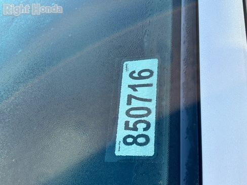 Used 2023 Honda Odyssey Touring image 9