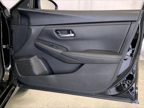 Used 2023 Nissan Sentra SV FWD image 26